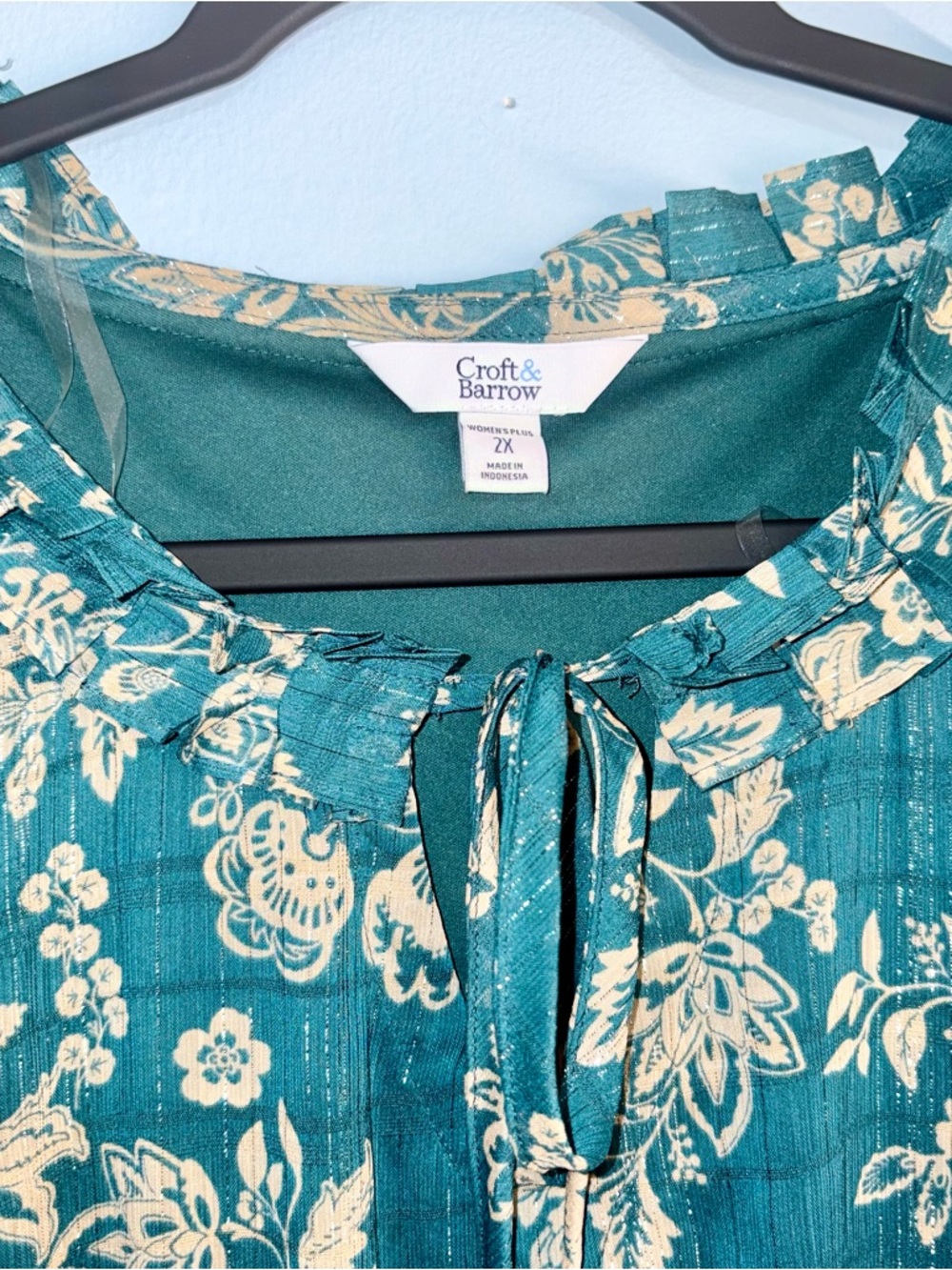 2X croft & barrow Emerald and Gold Floral Pleated Midi Dress - Picture 2 of 6